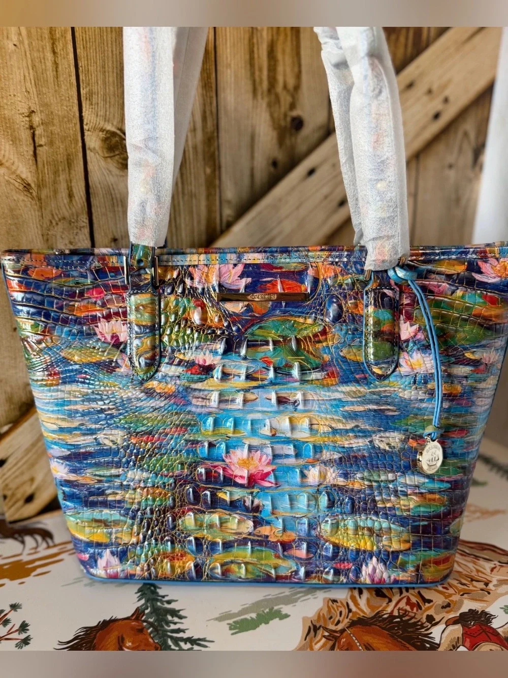 FIRM >>> Brahmin Med Asher Waterlily Beautiful floral NWT